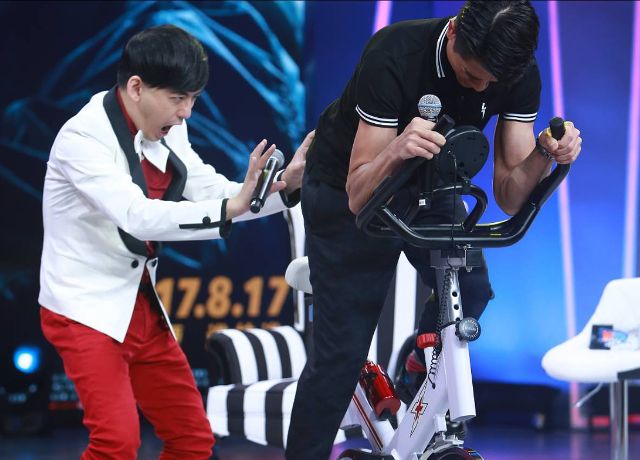 郭富城被爆与男生互摸屁股,对方竟然也是影帝