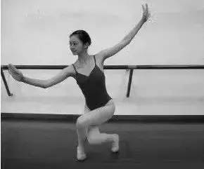 古典舞的17种基本动作(内附全套教学视频)