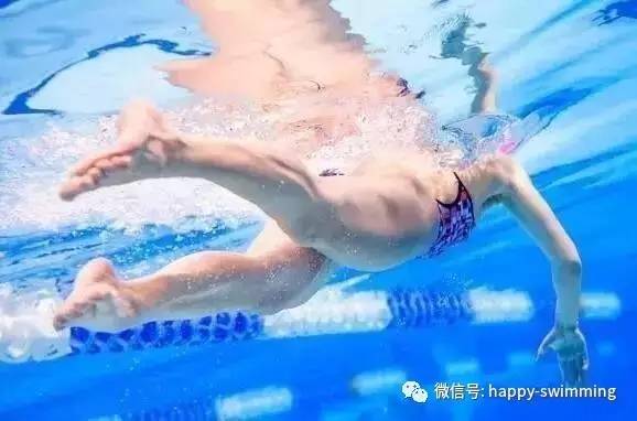 【游泳技能】初学泳者如何加强心肺功能训练-