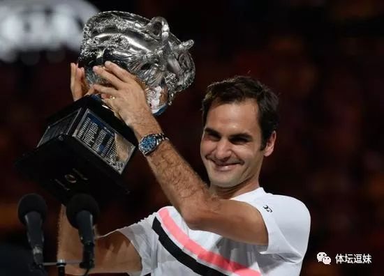 15年前:利物浦英超冠军数0,费德勒大满贯数0。