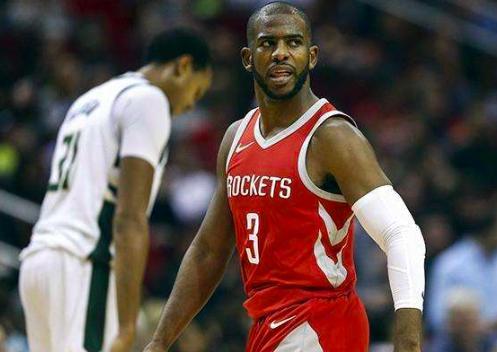 心酸,火箭保罗拖着一条伤腿血战32分钟,可他却