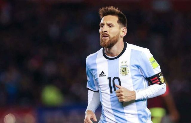 世界杯揭幕战创新历史:两支球队身价不如梅西