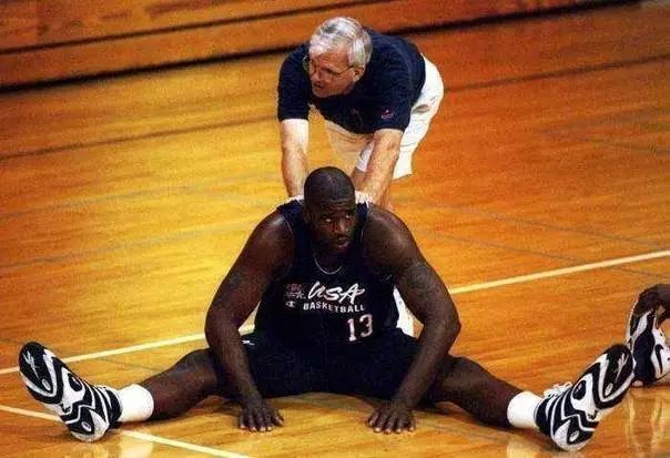 nba球员的脚有多大,NBA球员的脚有多大?