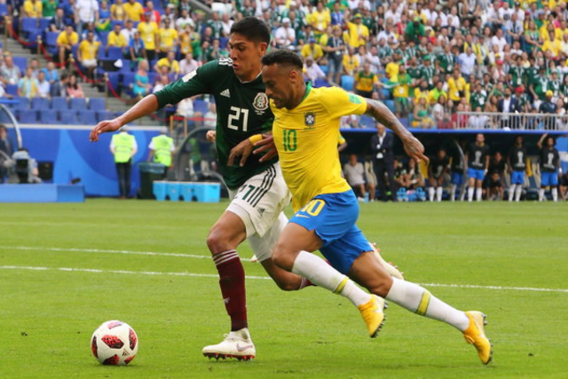 内马尔成为巴西与墨西哥比赛的最佳球员