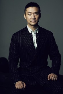 小图黄志忠硬汉魅力   东方网8月24日消息:由黄志忠领衔,刘孜,公 