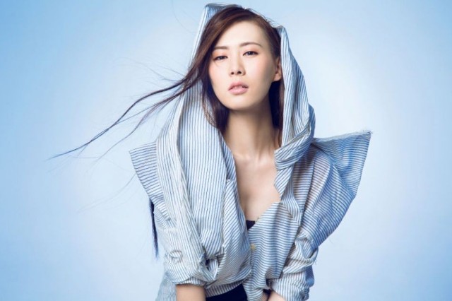 龙一一时尚大片 秋暖色调洋溢青春风(组图)