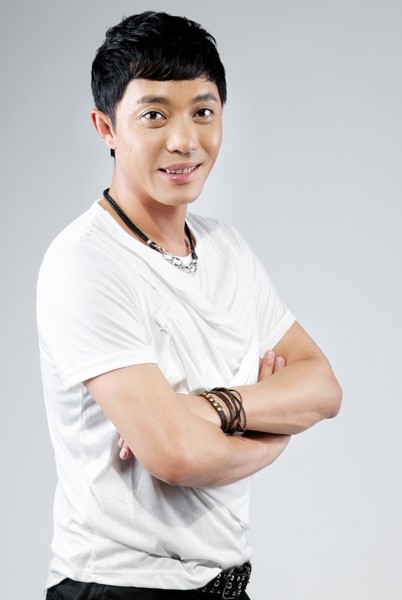 轻松管理手机 免费下载应用关寅飞 黑龙 王璐岢 10月18日晚,2013四川