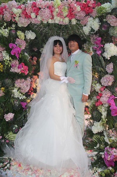 蘑菇兄弟王嘉诚婚礼照