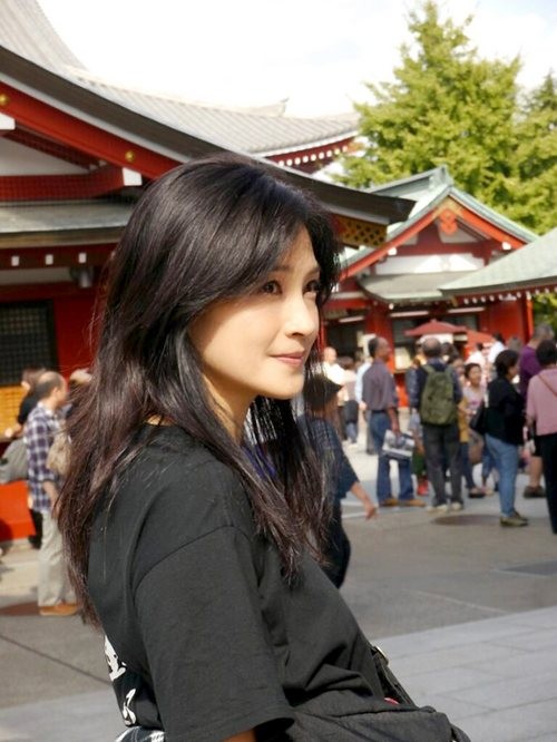 方季惟音首唱会 对歌迷说"想你想到梦里头"