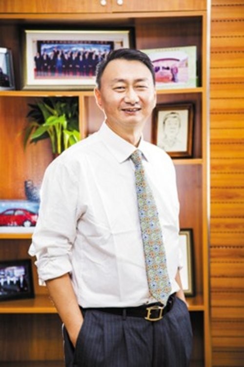 访一汽马自达销售公司副总经理田青久