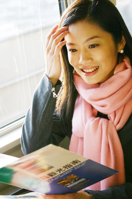 曾子墨最爱看《简爱》:蕴含最真最美的情感特质(组图)