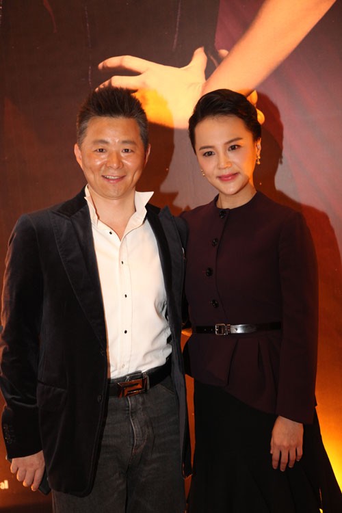 王宏伟杨珊珊跨界"对话" 联手献演弹琴说爱