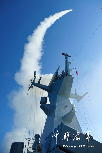 中国海军各型防空导弹发射猛图