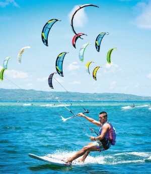 激情挥洒 风筝冲浪(图)