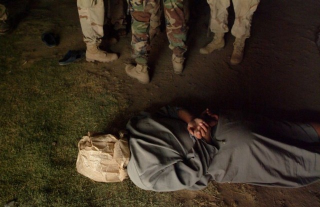 照片集《战争摄影:伊拉克战争未被揭晓的故事》其中收集的伊拉克战争