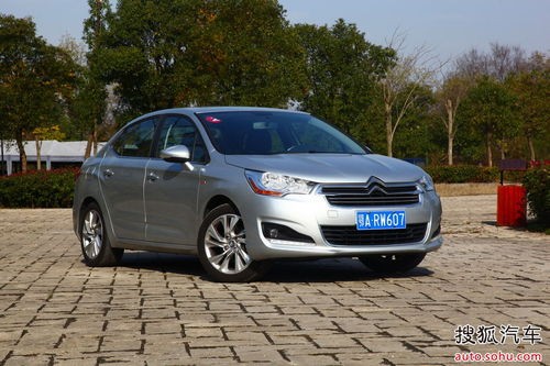 2013款东风雪铁龙c4l 1.6thp试驾