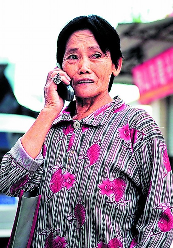 小悦悦事件后,陈贤妹的生活发生了巨大改变.