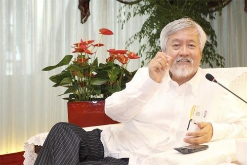 微博名人薛蛮子涉嫌嫖娼被北京警方带走(图)