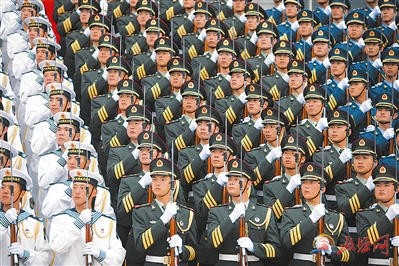 解放军频现另类"军语" 直属领导被喊"老大"