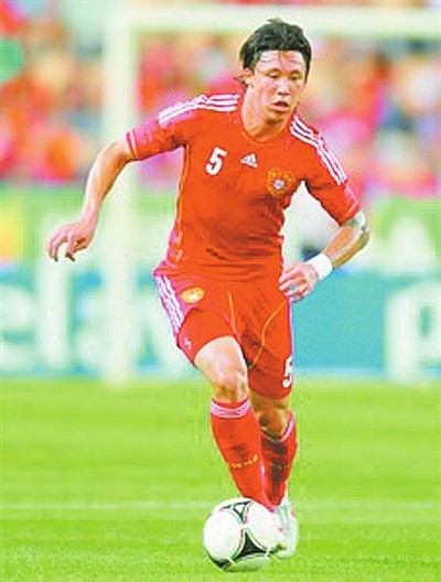 广州恒大的张琳芃和金英权入围