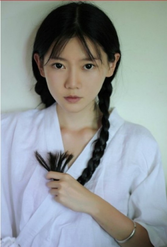 中国最美女汉子cos春丽秀二头肌 卖萌照走红网络(组图)