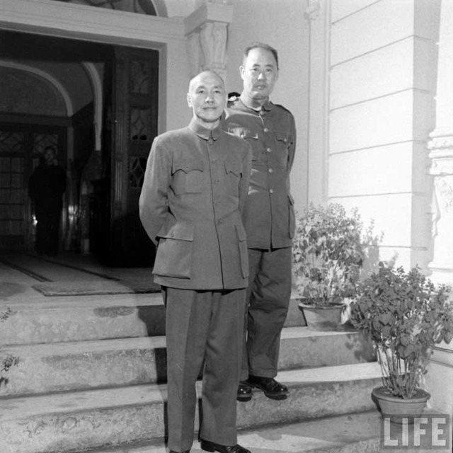 一朝天子一朝臣:美镜头下的蒋家王朝末日表情(组图)