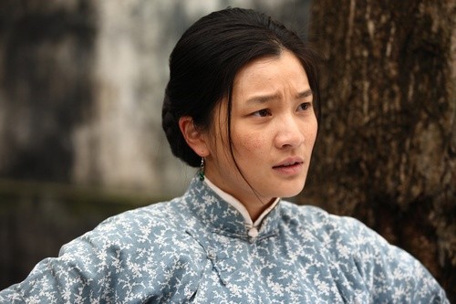 杨净如,何佳怡,王艺瞳等实力派青年演员联袂出演的电视剧《暗花》已于