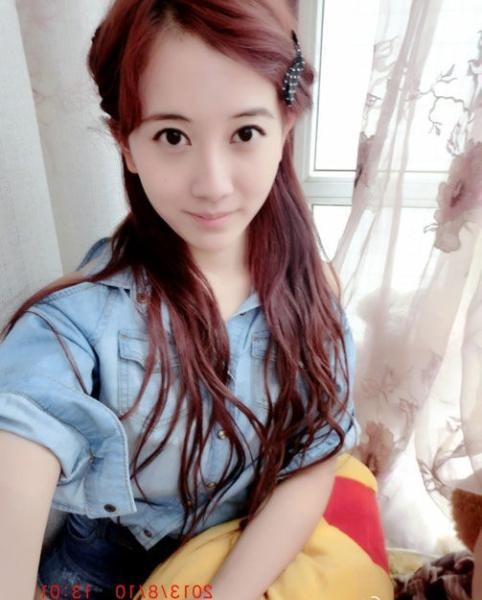 北影表演系女神网络热选 入围新生美照曝光(组图)