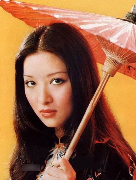 下一页] 胡因梦 闻名于世的美女,才女,被誉为七十年代台湾第一美女
