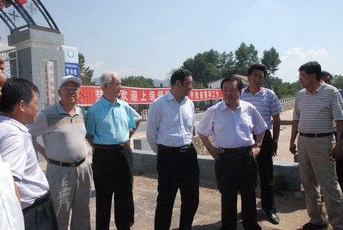 内蒙古老区建设促进会赴凉城县参观考察(图)