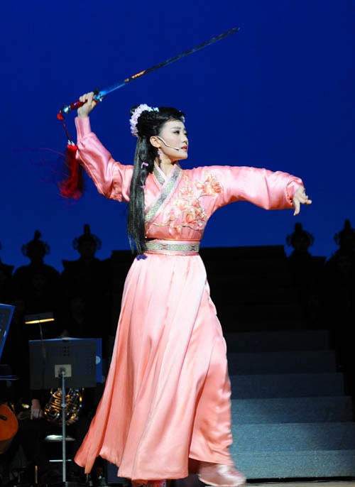 谭晶:《木兰诗篇》传达一种"大爱无疆"