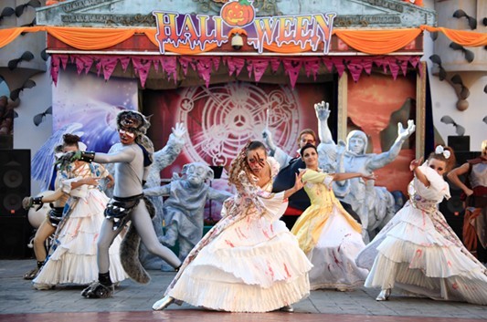 万show派对,百人大跳僵尸舞