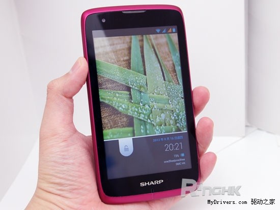 靓丽巨屏机 夏普sh530u真机图赏