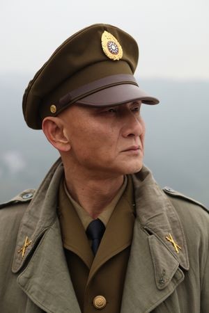 曝光了一组最新剧照,照片中出现了一个大家熟悉的"坏人",老戏骨杜玉明