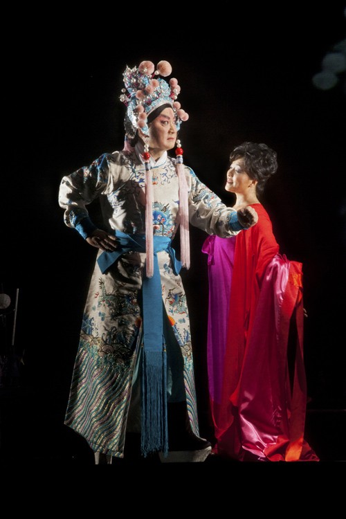 在查尔斯顿的演出结束后她将回国并于7月再赴纽约参加林肯中心艺术节