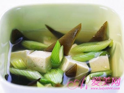 星期四:青菜豆腐湯