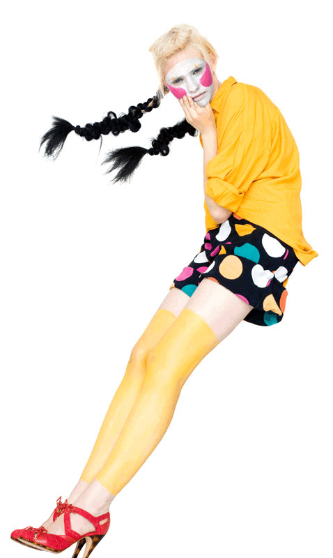 作品,静止的模特,衣服和pose……似乎会觉得再时尚的元素也缺少点什么