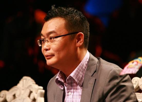 吉利全球鹰我就是天才--主持人和天才观察员也疯狂(组图)