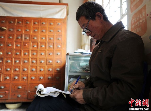 "李建华脸上写满自豪.杨艳敏 摄