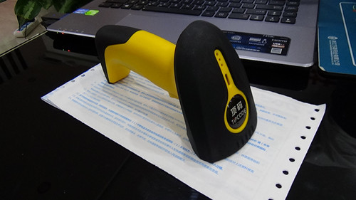 仓库使用无线条码扫描枪方便还是有线的?