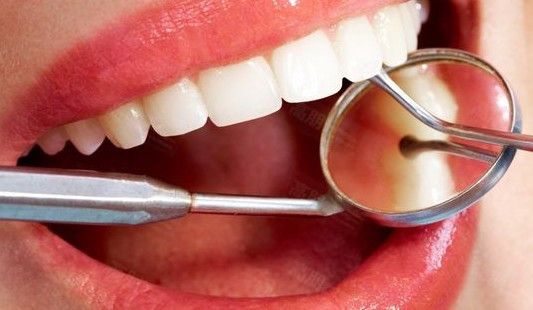 为什么说洗牙是最省钱的口腔治疗呢 健康频道 手机搜狐