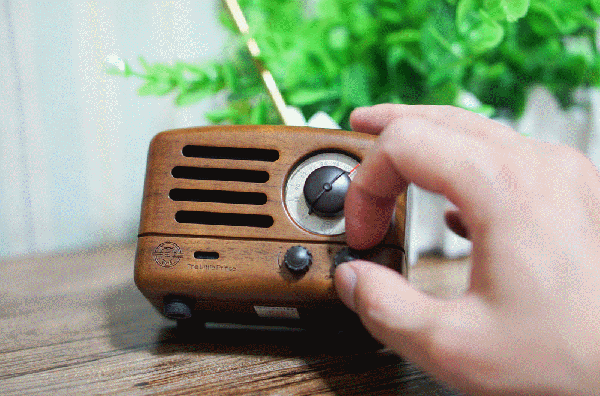 情怀造就的复古美学,猫王小王子收音机