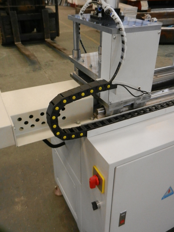 断桥铝门窗设备--工业角码锯