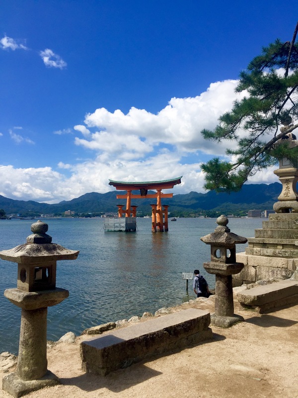 日本广岛· 宫岛,战争遗迹与世外桃源