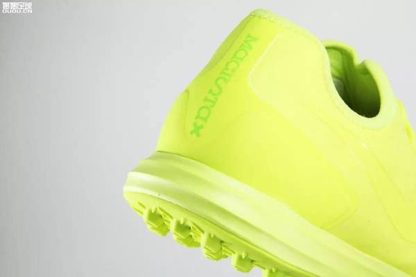 Nike Men's Magistax Proximo II DF TF Turf Soccer Shoes (Sz. 8. 5