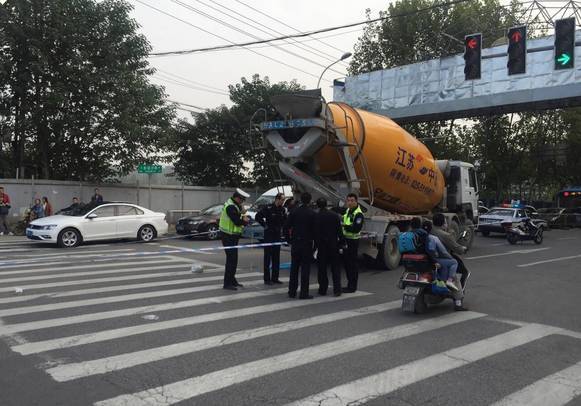 悲傷24小時,南京接連發生車禍,已致多人死亡!