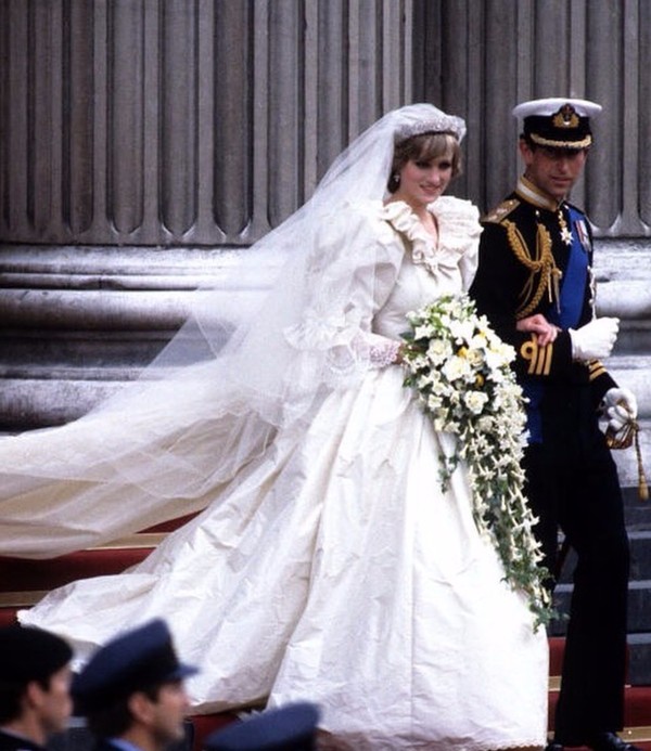 关了灯全都一个样,男友怎么区分你和其他女人