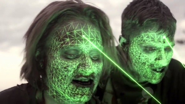 《丧尸国度》僵尸病毒已经侵袭美国三年后的世