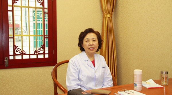 师承国家级名老中医蒋文照和中医肿瘤专家王绪鳌.