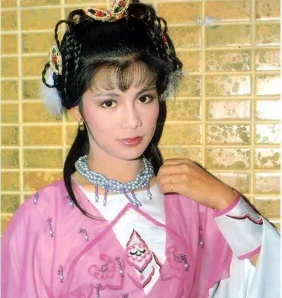 2.桑晓靖《楚留香之蝙蝠传奇》扮演者翁美玲